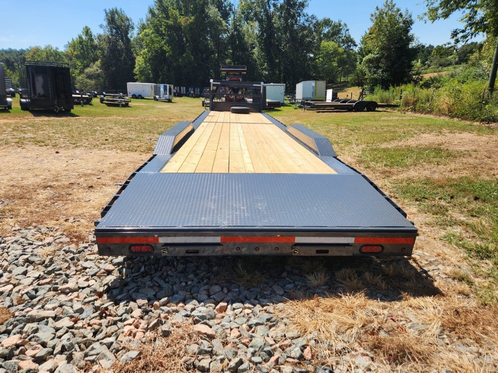 2027 Lamar 102x40 21k Gooseneck Equipment Hauler w/ Slide-In Ramps