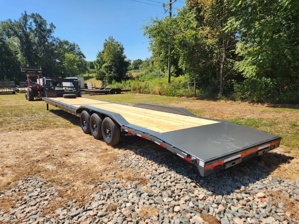 2027 Lamar 102x40 21k Gooseneck Equipment Hauler w/ Slide-In Ramps