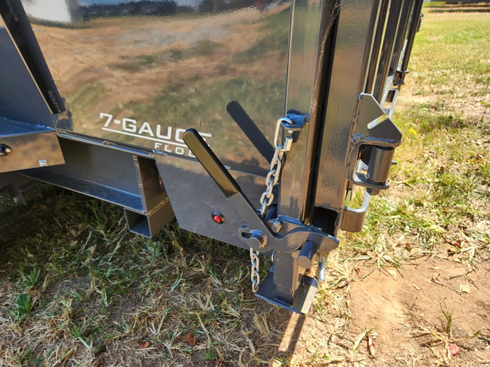 2026 Lamar 7X16 16K Telescopic Dump w/ 2 Batteries, Solar Charger and 36" Sides