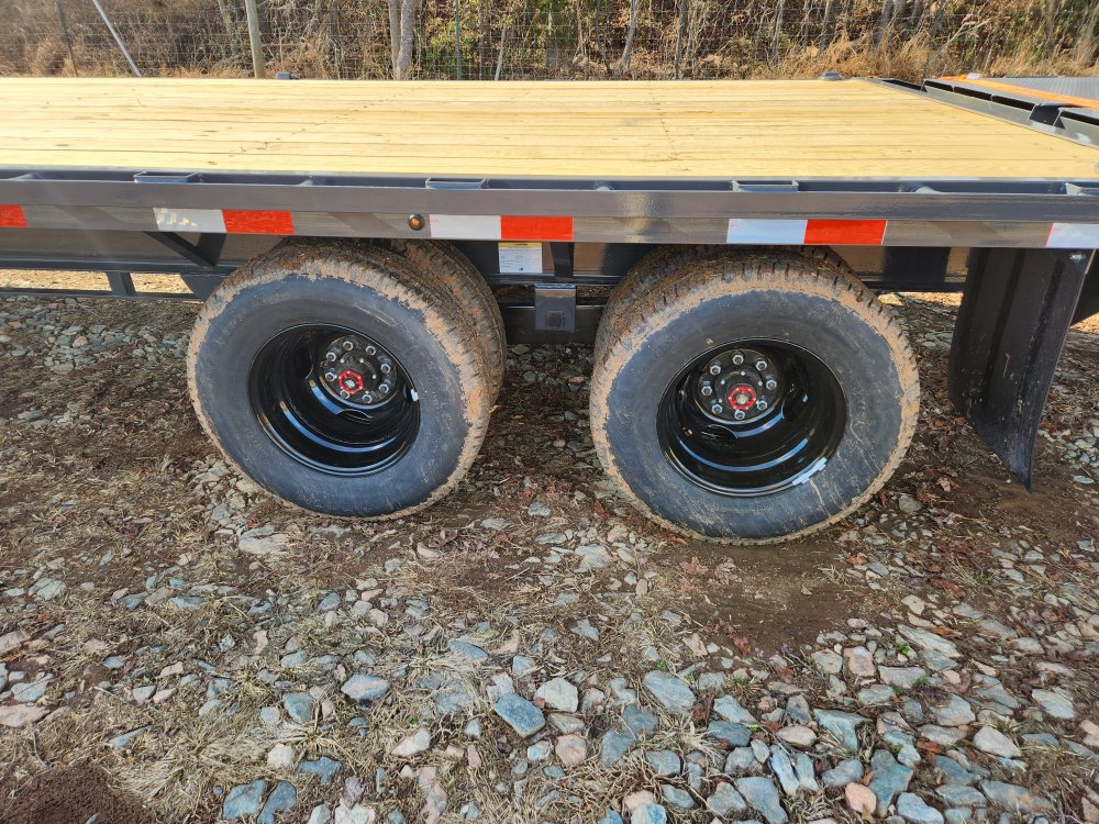 2026 Lamar 102x25 20k Deckover W/ D Rings, Winch Plate and Rhino Ramps