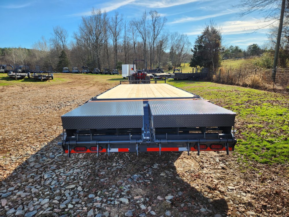 2026 Lamar 102x25 20k Deckover W/ D Rings, Winch Plate and Rhino Ramps