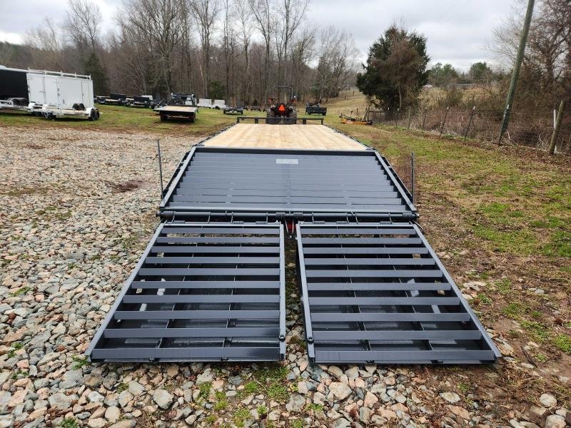 2026 Lamar 102x25 20k Deckover W/ D Rings, Winch Plate and Rhino Ramps