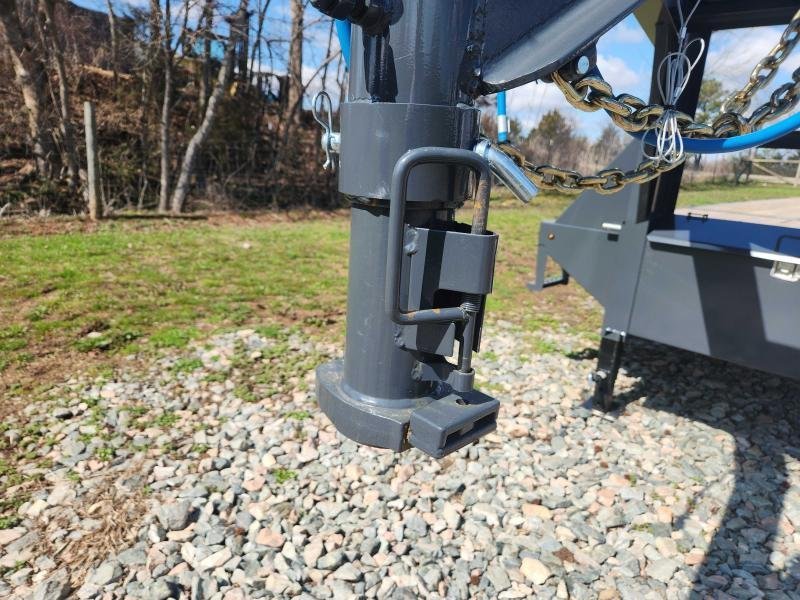 2026 Lamar 102X32 20K Gooseneck Deckover w/ Upgraded Tires, Torque Tube and Rhino Ramps