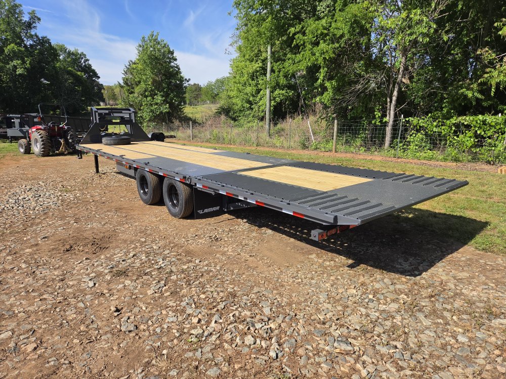 2026 Lamar 102x32 20k Gooseneck Deckover w/ Hydraulic Dove and Pierced Beam