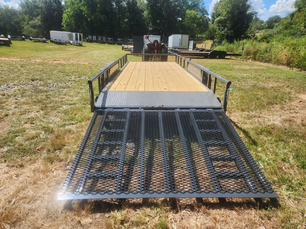 2026 Lamar Trailers 83x20 10k Utility w/ 5' HD Gate