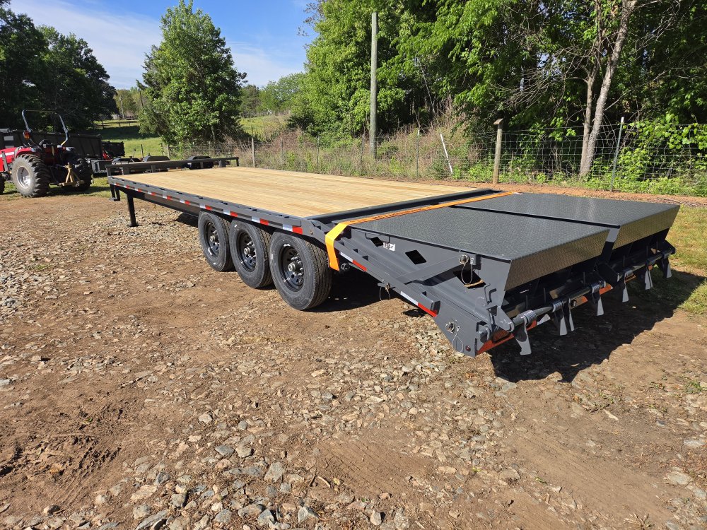 2026 Lamar 102x25 21k Deckover w/ Upgrade Tires and Rhino Ramps