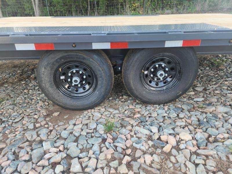 2026 Lamar 102x22 14k Deckover w/ Slide-In Ramps