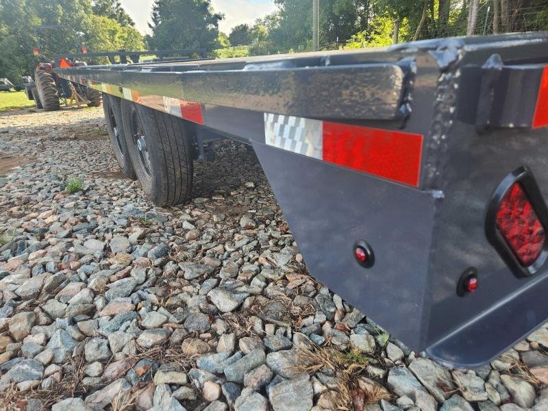 2026 Lamar 102x22 14k Deckover w/ Slide-In Ramps