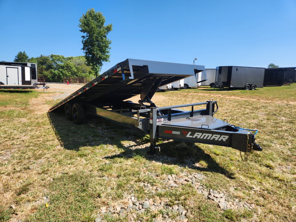 2026 Lamar 102x24 16k Deckover Tilt w/ Winch Plate and Solar Charger
