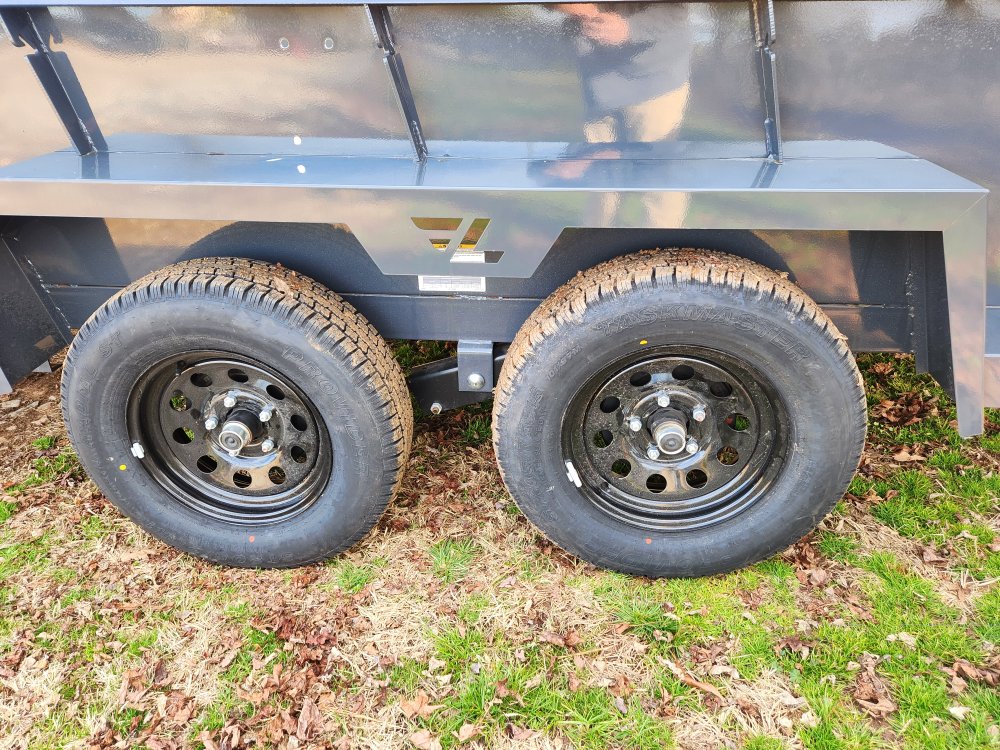 2026 Lamar 83x16 7k Utility w/ 24" Solid Sides