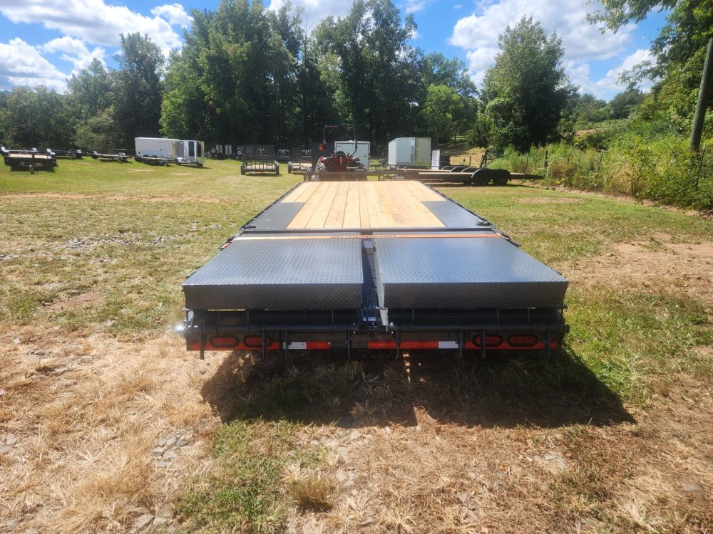 2026 Lamar 102X24 14K Deckover w/ Rhino Ramps