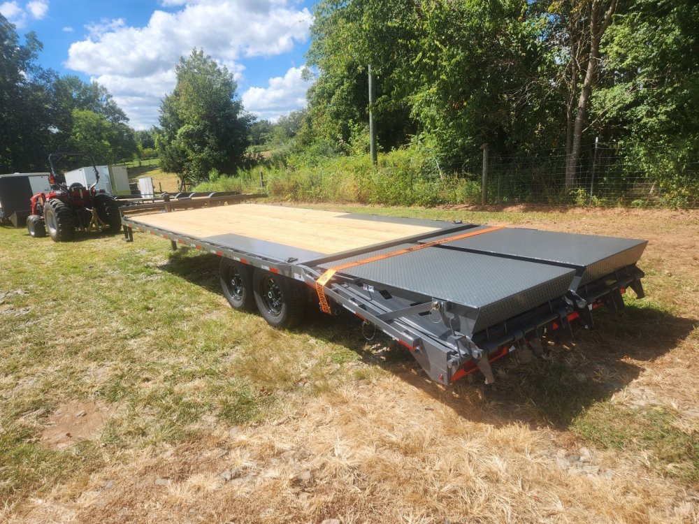 2026 Lamar 102X24 14K Deckover w/ Rhino Ramps