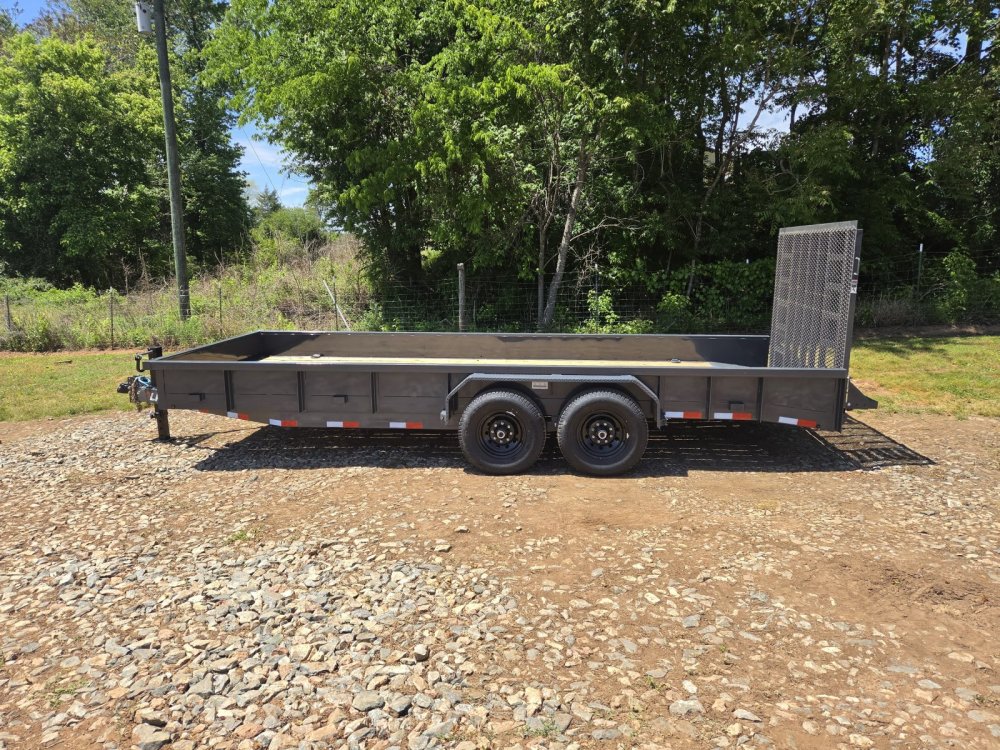 2027 Lamar 83x20 14k Utility w/ Solid Metal Sides and 5' HD Gate