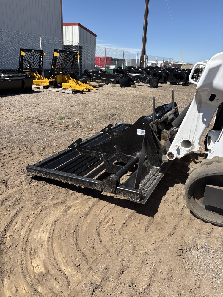 84" Land Leveler W/Scarifier