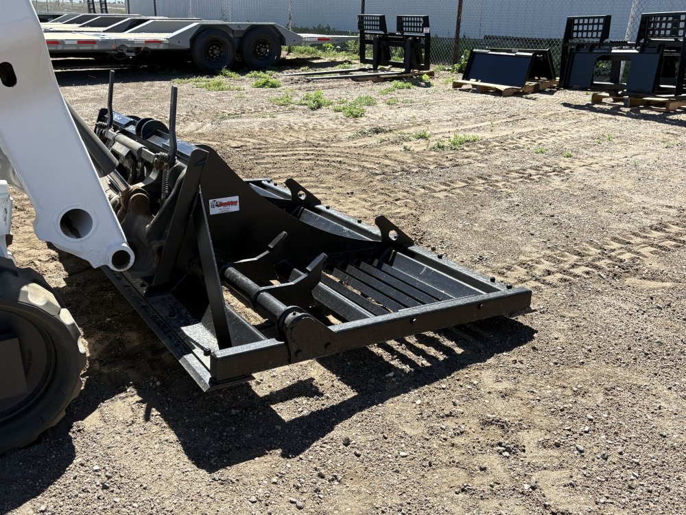 84" Land Leveler W/Scarifier