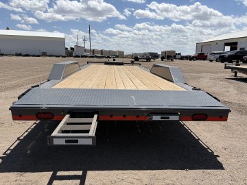 8.5'x22' Lamar Equipment