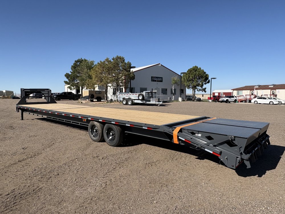 8.5'x40' Lamar Flatbed