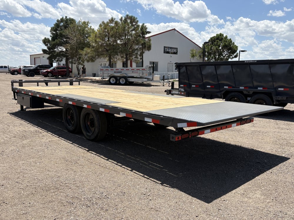 8.5'x24' Lamar Flatbed