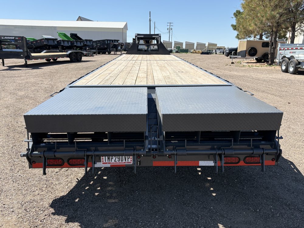 8.5'x40' Lamar Flatbed