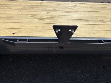 7'x20' Lamar Equipment