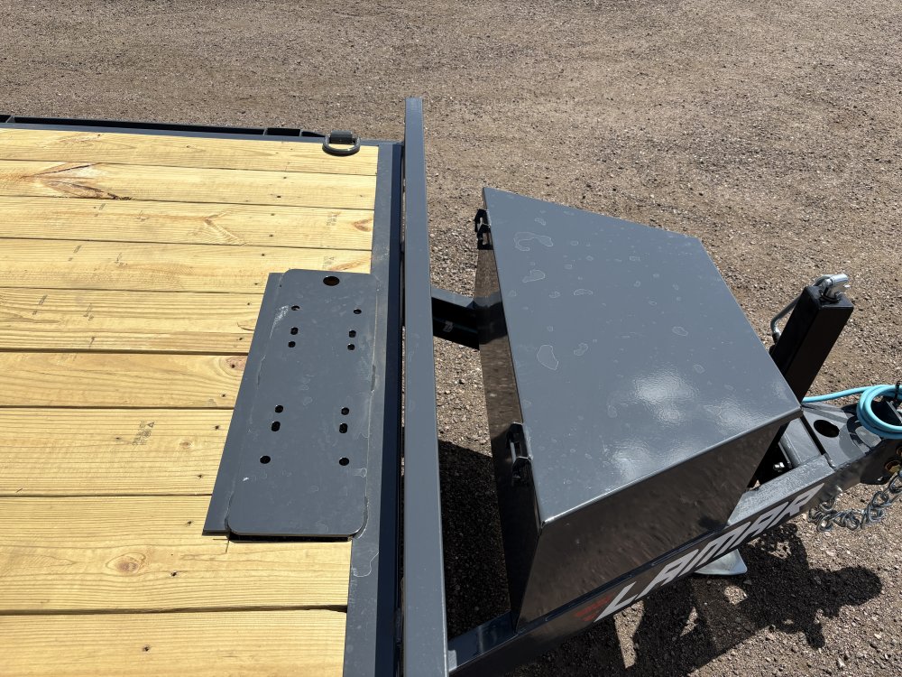 7'x18' Lamar Equipment