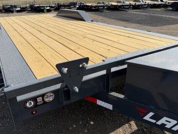 8.5'x22' Lamar Equipment