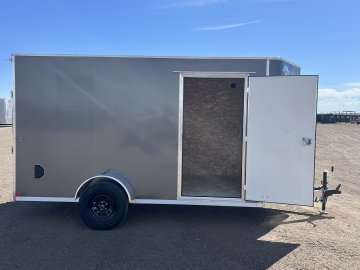 6'x12' Big Horn Enclosed Cargo