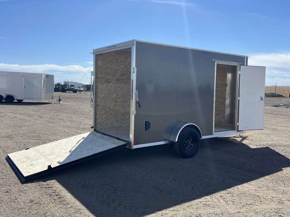 6'x12' Big Horn Enclosed Cargo