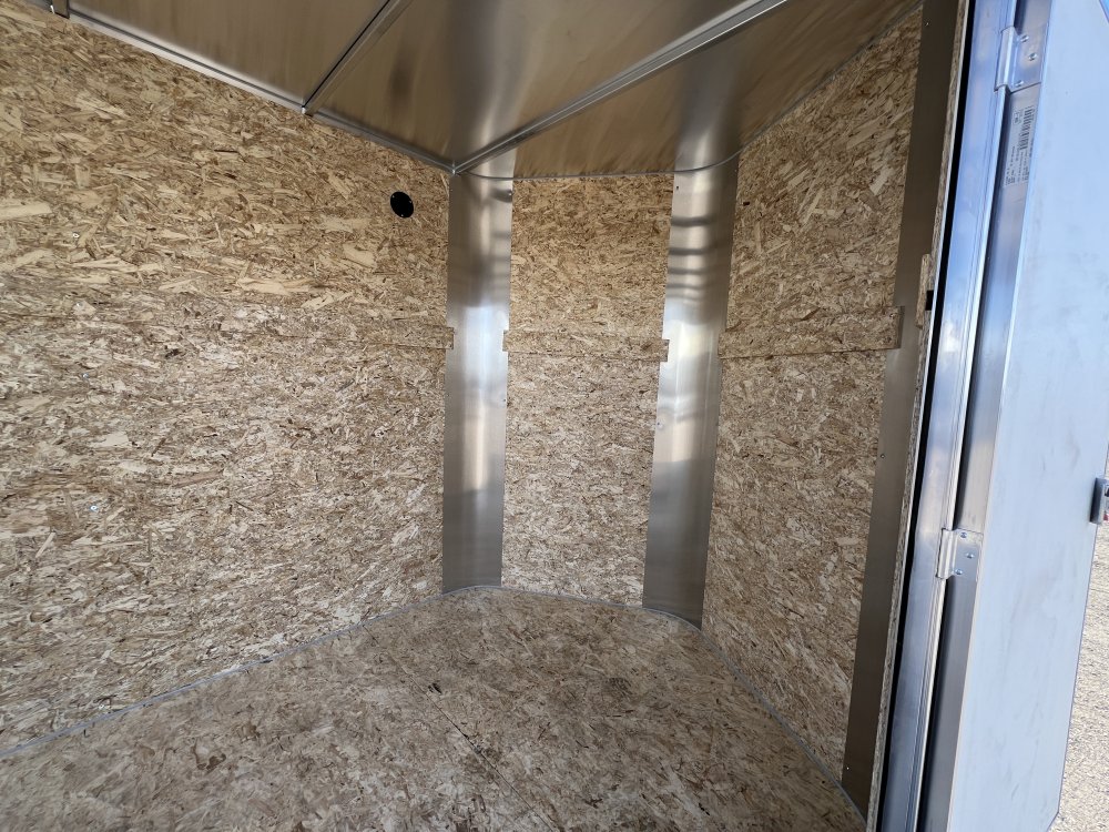 6'x12' Big Horn Enclosed Cargo