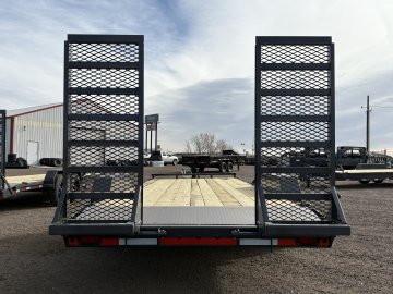 7'x22' Lamar Equipment