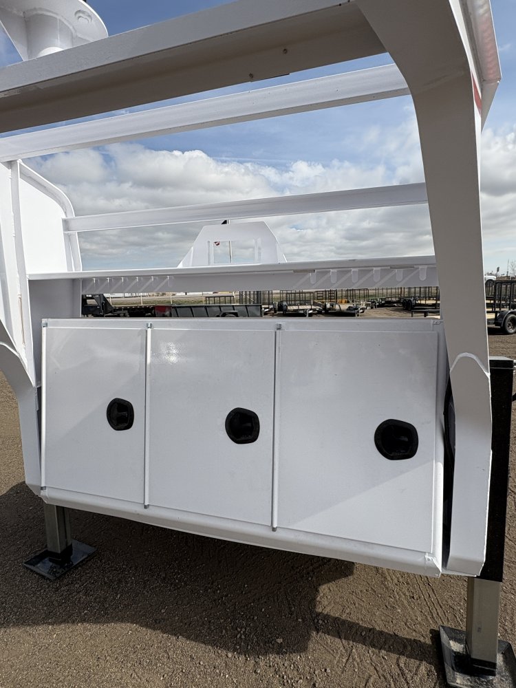 8.5'x28' RawMaxx Flatbed