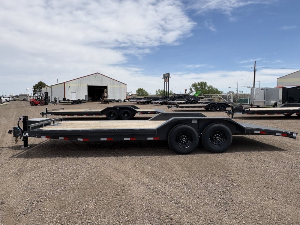 8.5'x22' Lamar Equipment