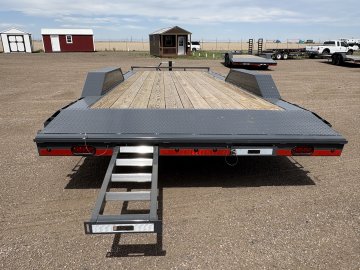 8.5'x22' Lamar Equipment