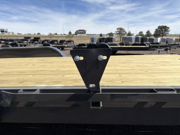 7'x18' Lamar Equipment