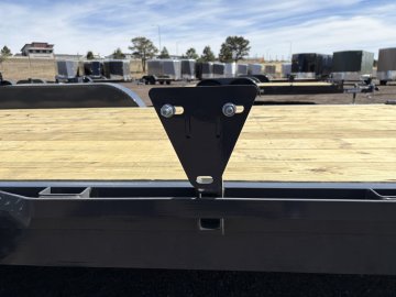 7'x18' Lamar Equipment