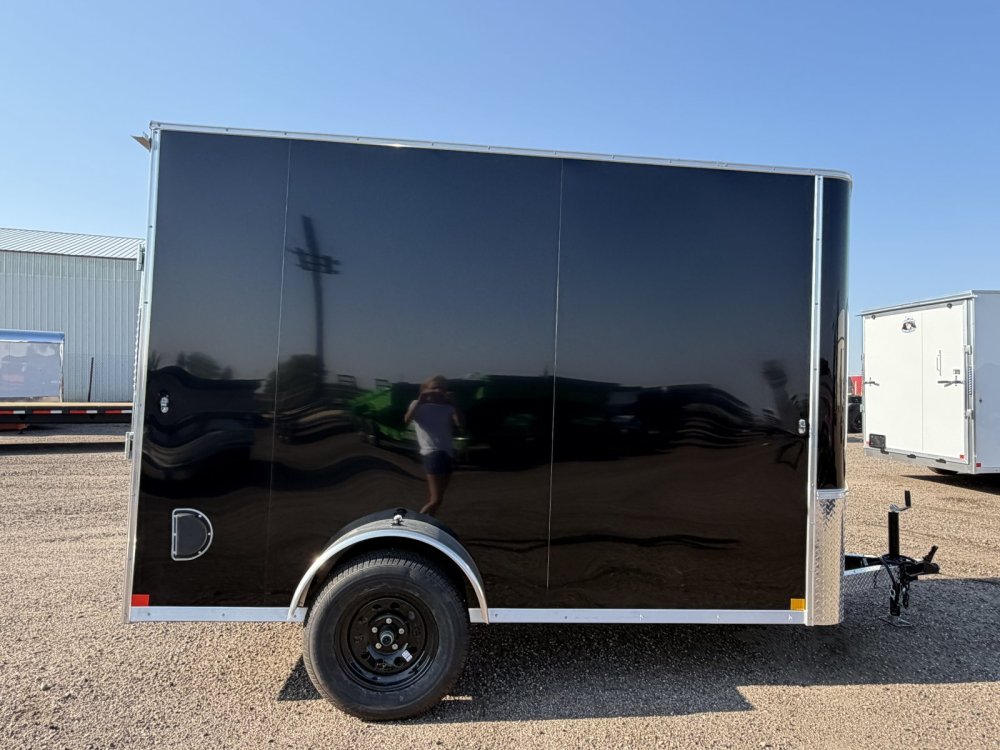 5'x10' Big Horn Enclosed Cargo
