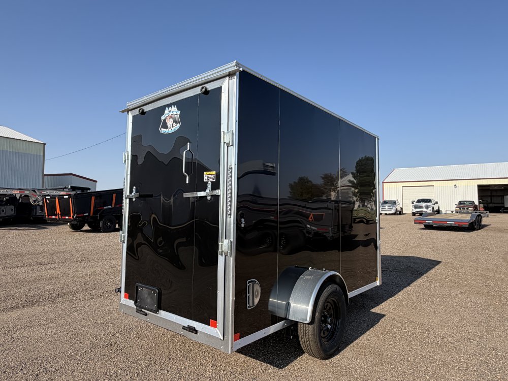 5'x10' Big Horn Enclosed Cargo