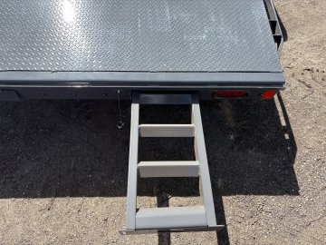 7'x18' Lamar Equipment