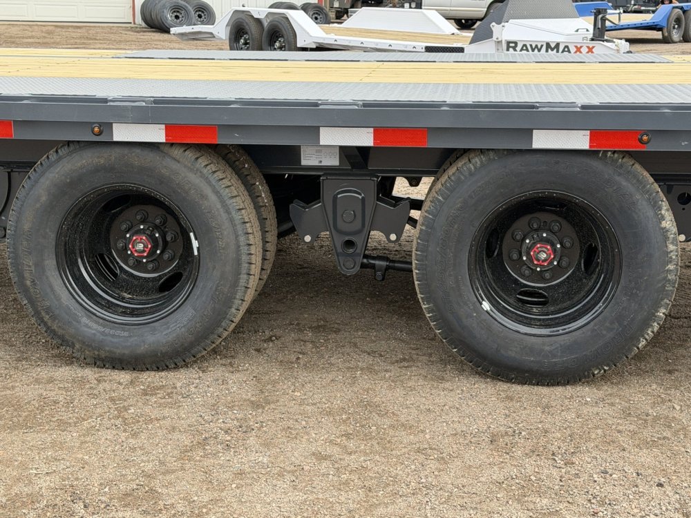 8.5'x40' Lamar Flatbed