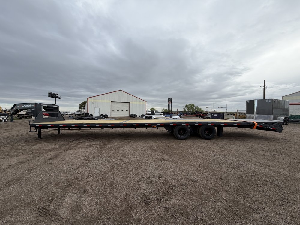 8.5'x40' Lamar Flatbed