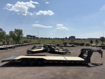 8.5'x32' Lamar Equipment