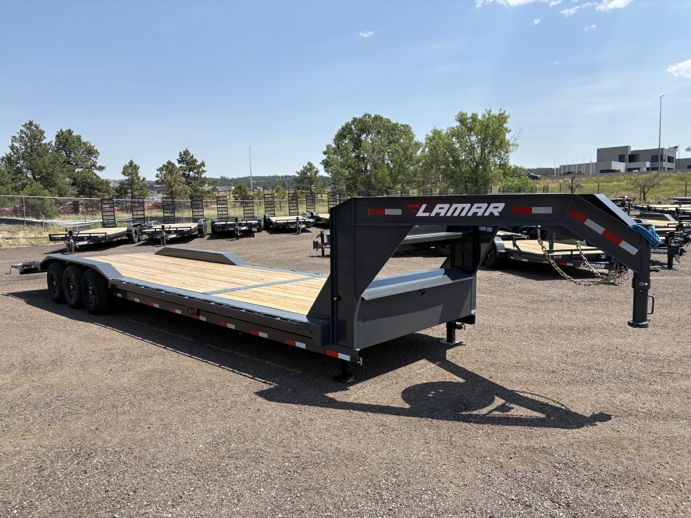 8.5'x32' Lamar Equipment