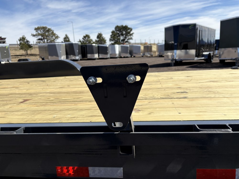 7'x18' Lamar Equipment