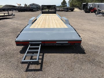 8.5'x32' Lamar Equipment