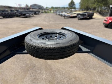 8.5'x28' Lamar Equipment