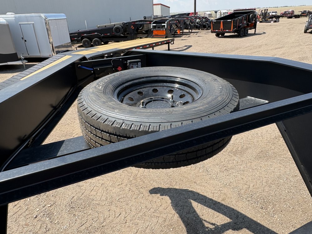 8.5'x24' RawMaxx Flatbed