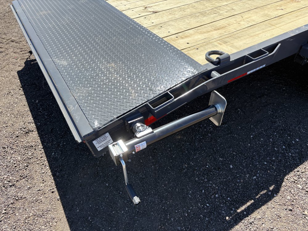 7'x20' Lamar Equipment