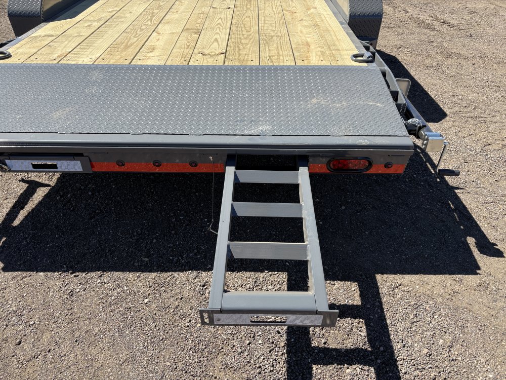 7'x20' Lamar Equipment