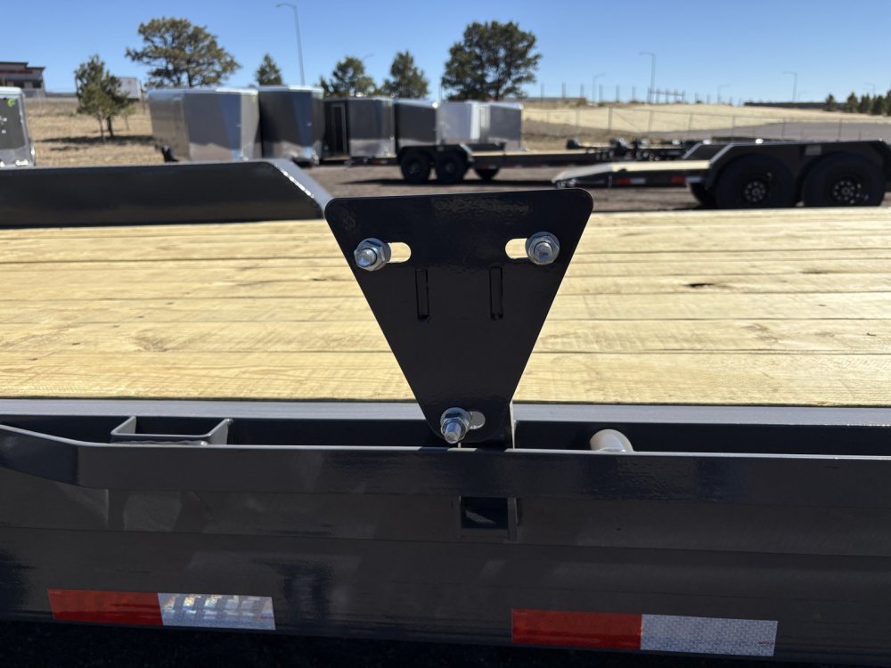 7'x20' Lamar Equipment