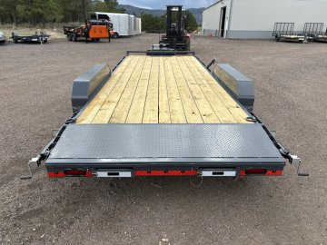 7'x20' Lamar Equipment